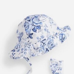 Ralph Lauren sun hat baby Size 24 Months Floral .